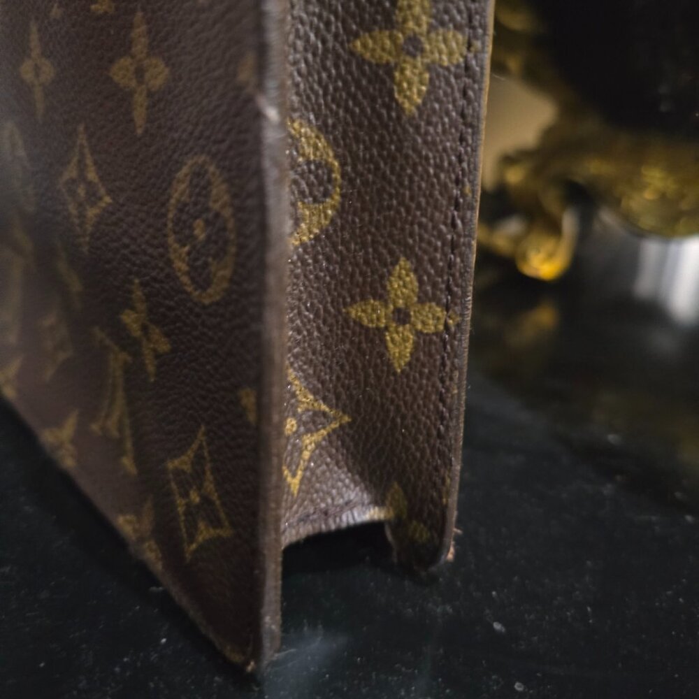 Vvguc Authentic Lv Monogram Document Bag - image 6